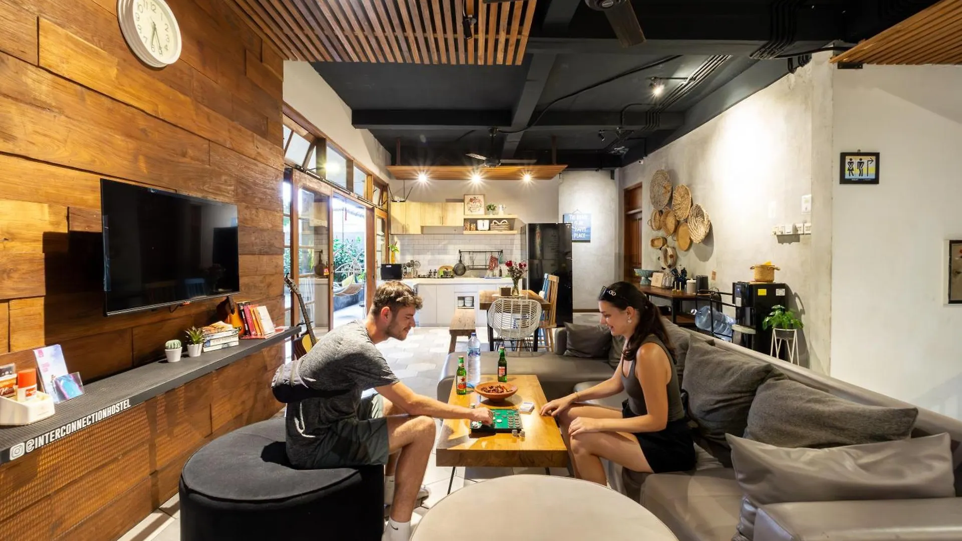 Interconnection Hostel Kuta Lombok