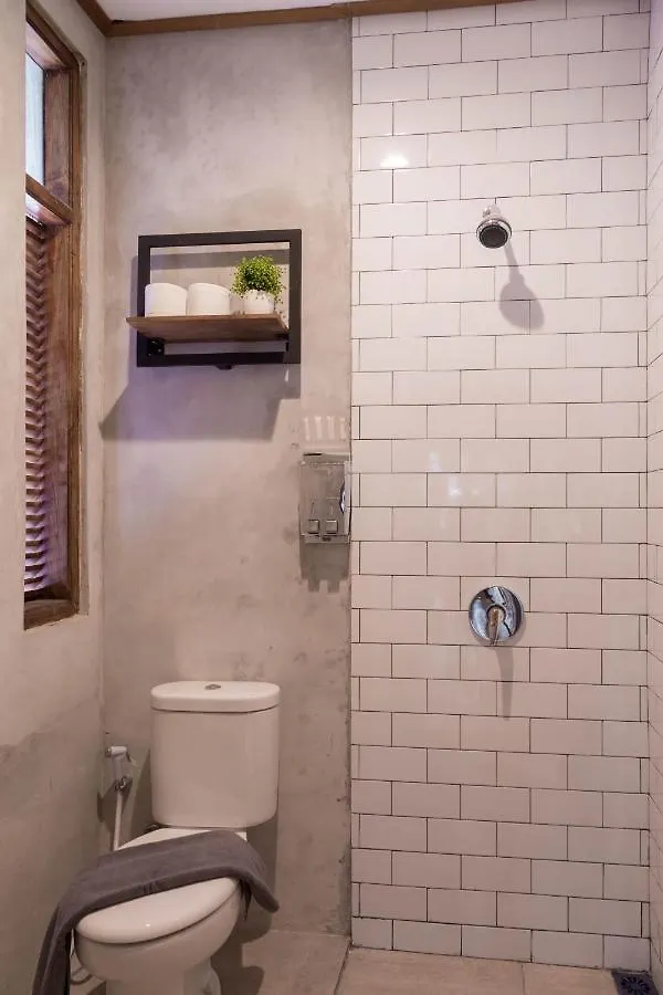 Interconnection Hostel Kuta Lombok