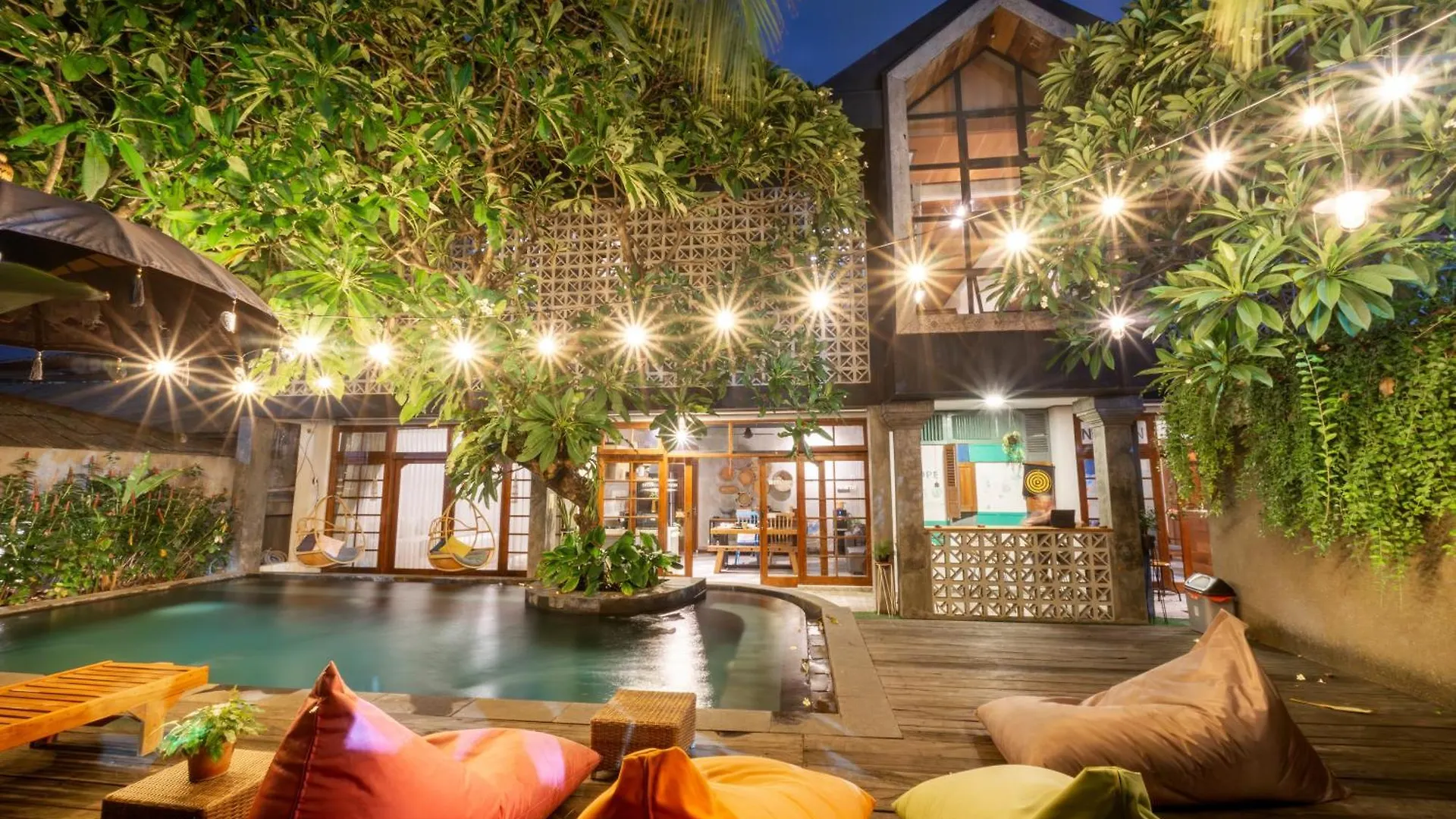 Interconnection Hostel Kuta  0*, Kuta (Bali) Indonesia