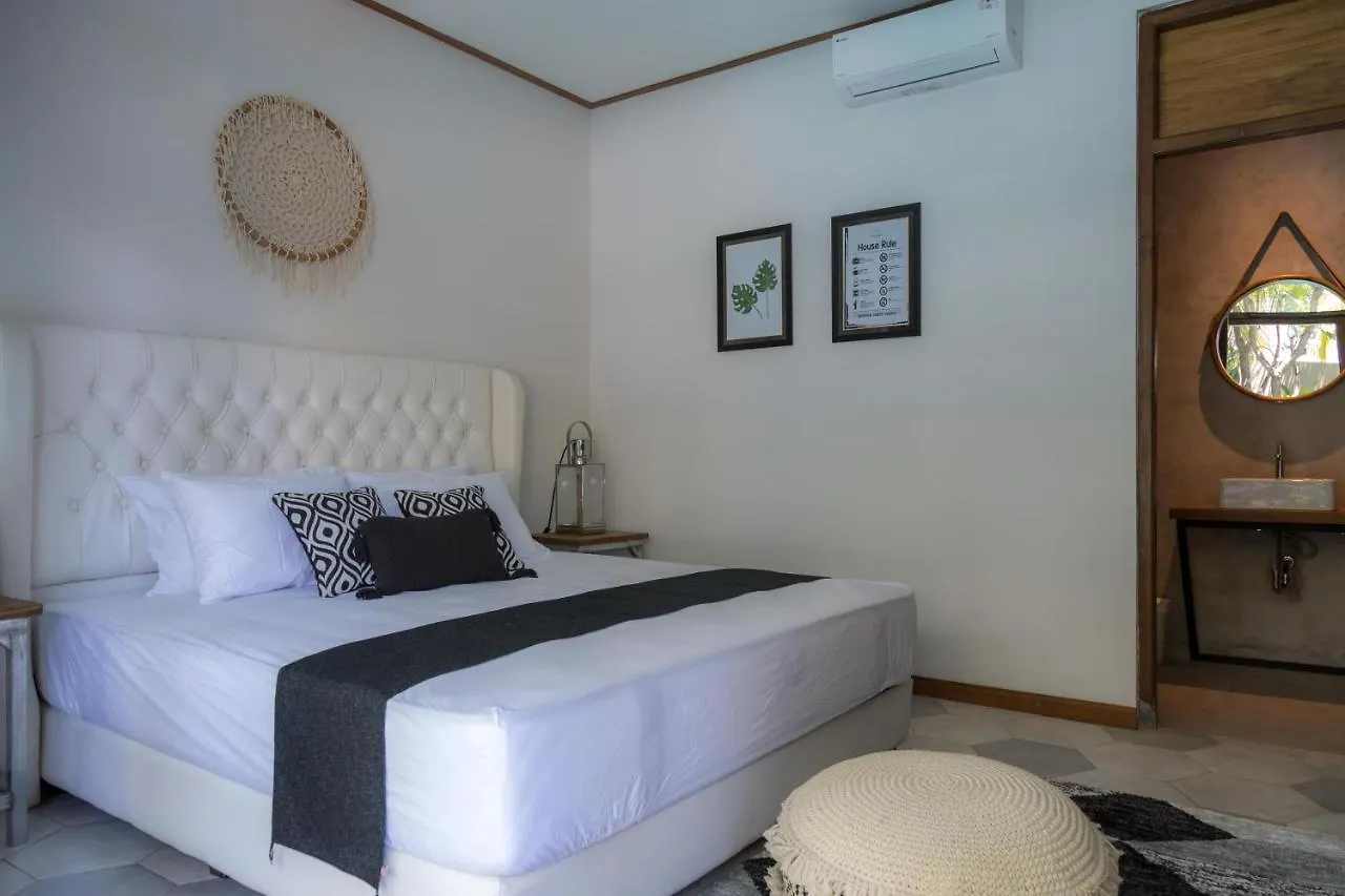 Interconnection Hostel Kuta  0*, Kuta (Bali)